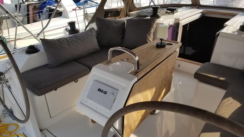 Book yachts online - sailboat - Bavaria C42 - Fiesta - rent