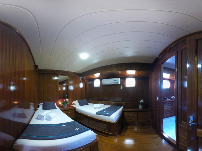 Book yachts online - other - Victoria - Victoria - rent