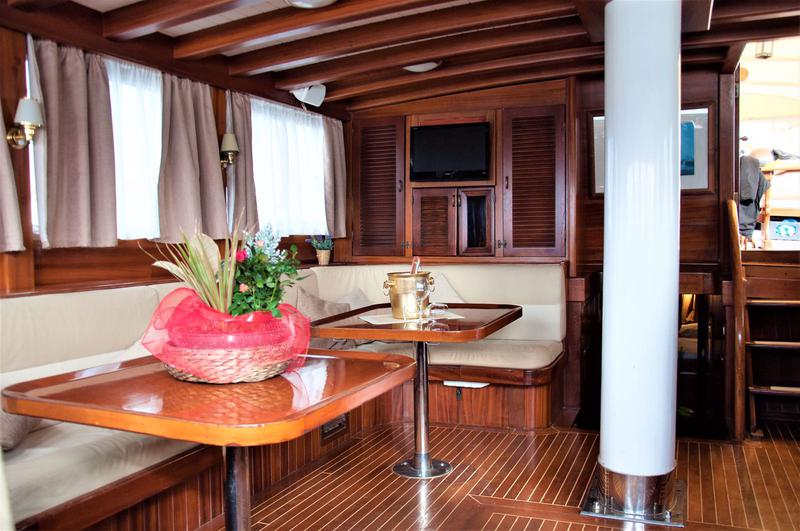 Book yachts online - other - Donna Marisa (ex Lady C) - Donna Marisa - rent