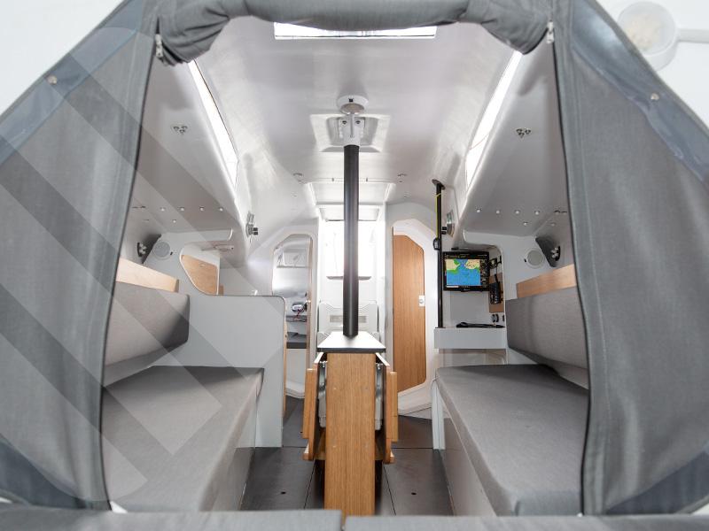 Book yachts online - sailboat - MMW 33 - Solano - rent