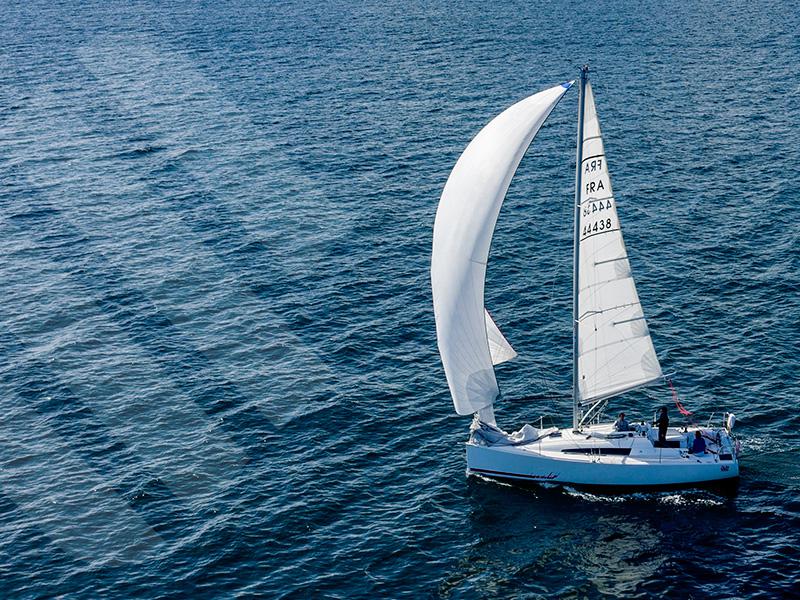 Book yachts online - sailboat - Sun Fast 3200 - R2D2 - rent