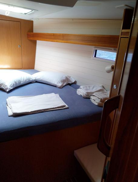 Book yachts online - sailboat - Bavaria 45 Cruiser - Esperos - rent
