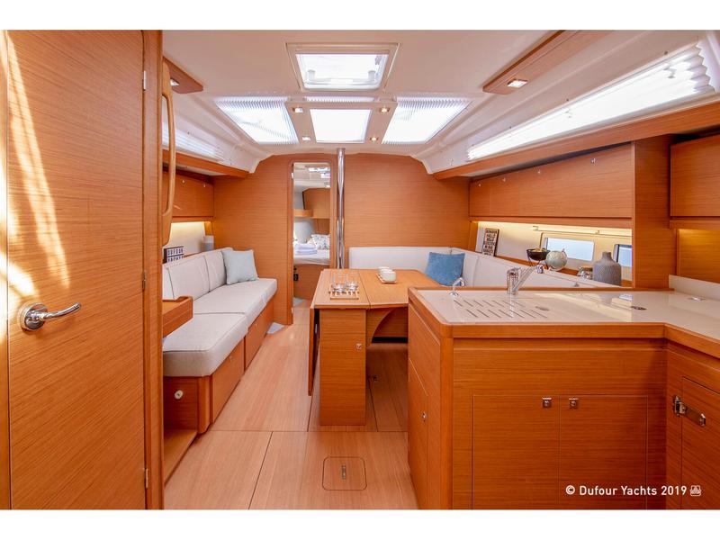 Book yachts online - sailboat - Dufour 390 Grand Large - Orsalia - rent