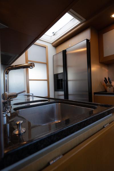 Book yachts online - motorboat - Ferretti 780 - Nineteen - rent