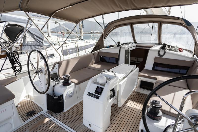 Book yachts online - sailboat - Sun Odyssey 440 - Irini - rent