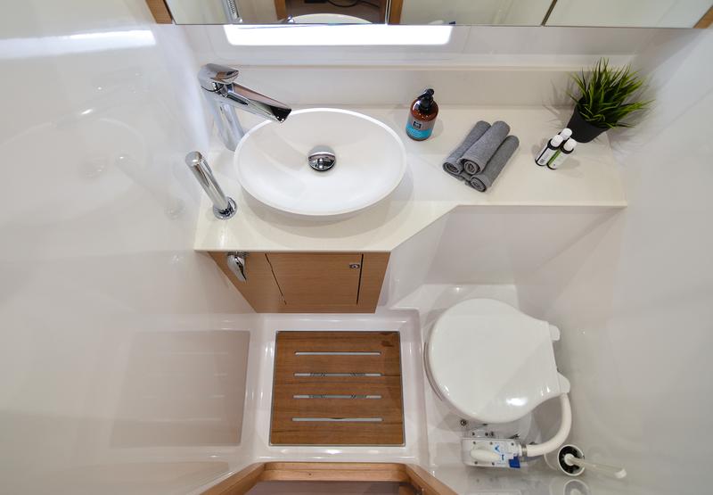Book yachts online - catamaran - Dufour Catamaran 48 - Sea Breeze  - rent