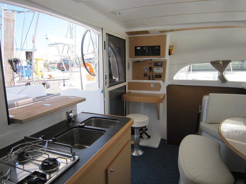 Book yachts online - catamaran - Lagoon 380 - ThunderCat - rent