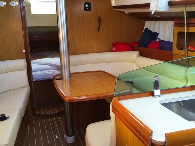 Book yachts online - sailboat - Sun Odyssey 36i - Dado - rent
