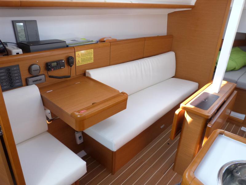 Book yachts online - sailboat - Sun Odyssey 33i - Taga - rent