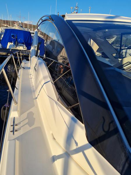 Book yachts online - motorboat - Cranchi M44 HT - Hakuna Matata - rent
