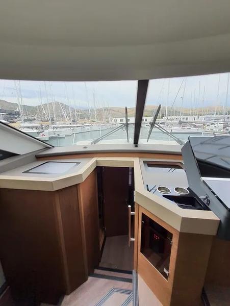 Book yachts online - motorboat - Monte Carlo 52 - Nora - rent