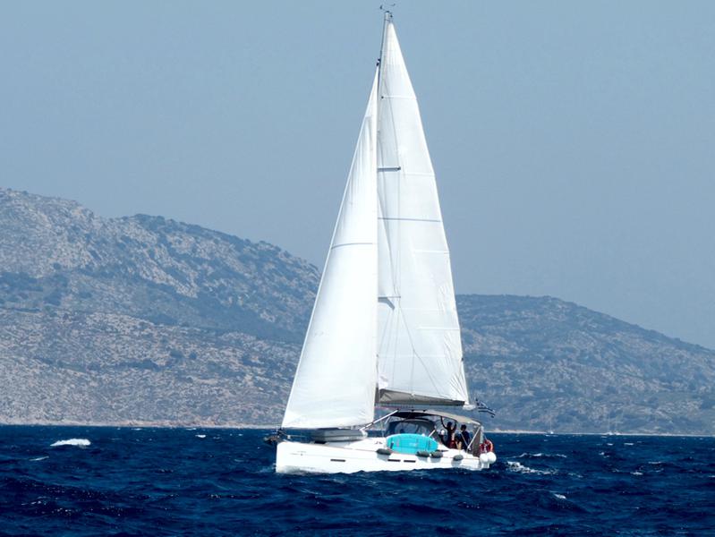 Book yachts online - sailboat - Sun Odyssey 409 - El Greco - new sails 2022 - rent