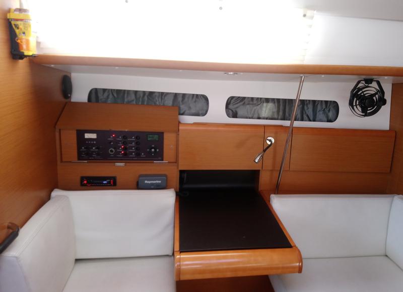 Book yachts online - sailboat - Sun Odyssey 409 - El Greco - new sails 2022 - rent