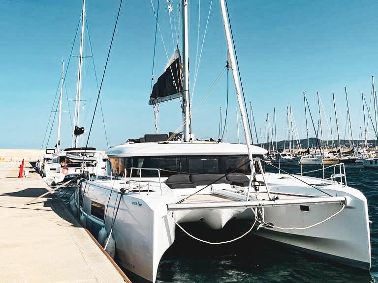 Book yachts online - catamaran - Lagoon 46 - Creo Two - rent
