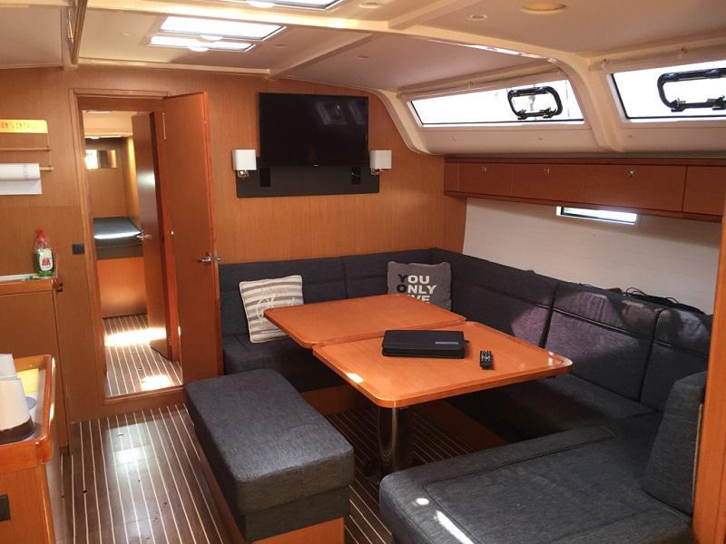 Book yachts online - sailboat - Bavaria 51 Cruiser - Top Sea - rent