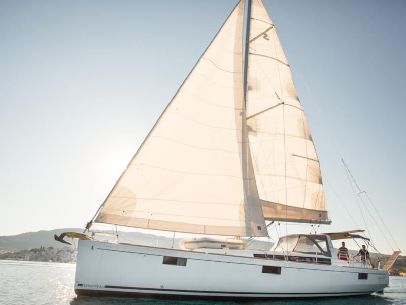 Book yachts online - sailboat - Oceanis 48 - INVICTUS - rent