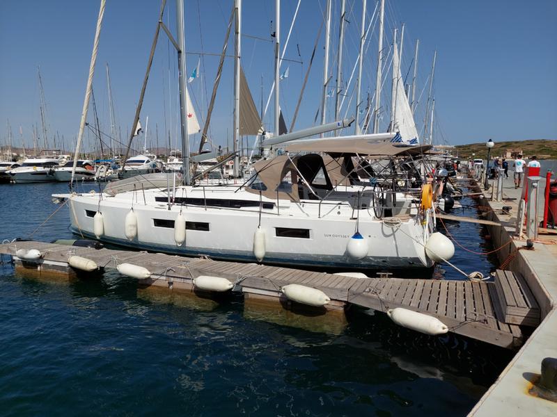Book yachts online - sailboat - Sun Odyssey 440 - OLYMPIA - rent