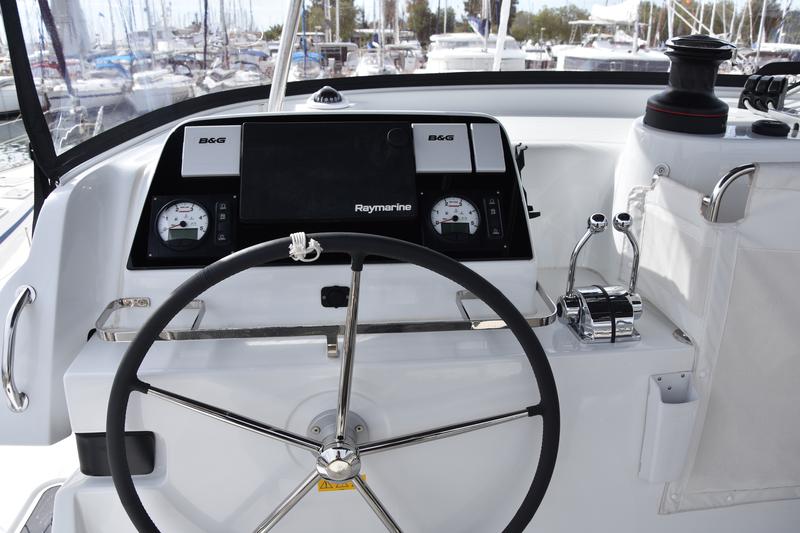 Book yachts online - catamaran - Lagoon 42 (A/C, Watermaker, Gen) - ARION AC, Gen, W.Maker - rent