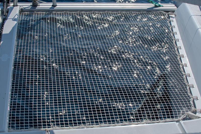 Book yachts online - catamaran - Lagoon 42 (A/C, Watermaker, Gen) - ZAKI - rent