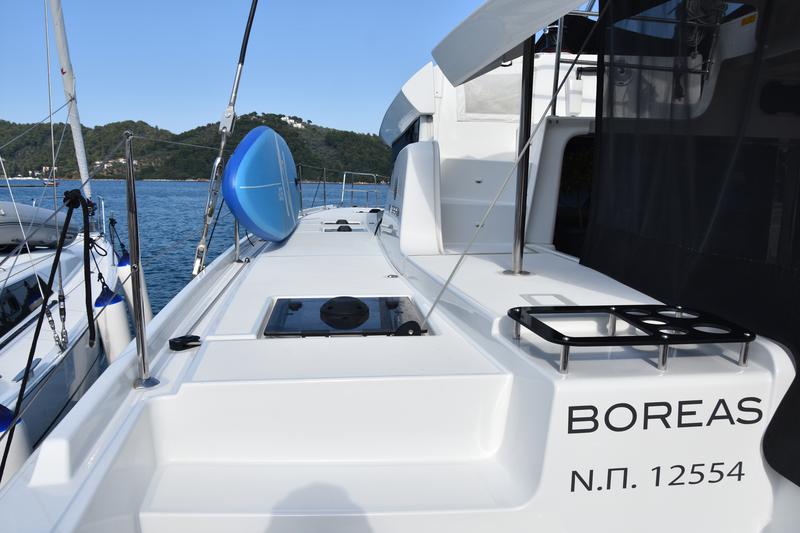 Book yachts online - catamaran - Lagoon 46 | SKIPPER MANDATORY - BOREAS AC, Gen, W.maker - rent