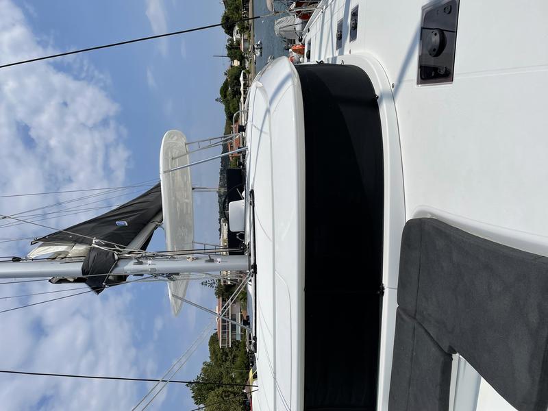 Book yachts online - catamaran - Lagoon 46 (AC, Gen, Watermaker) - ESPABILA, (ac,Gen,W/Maker) - rent