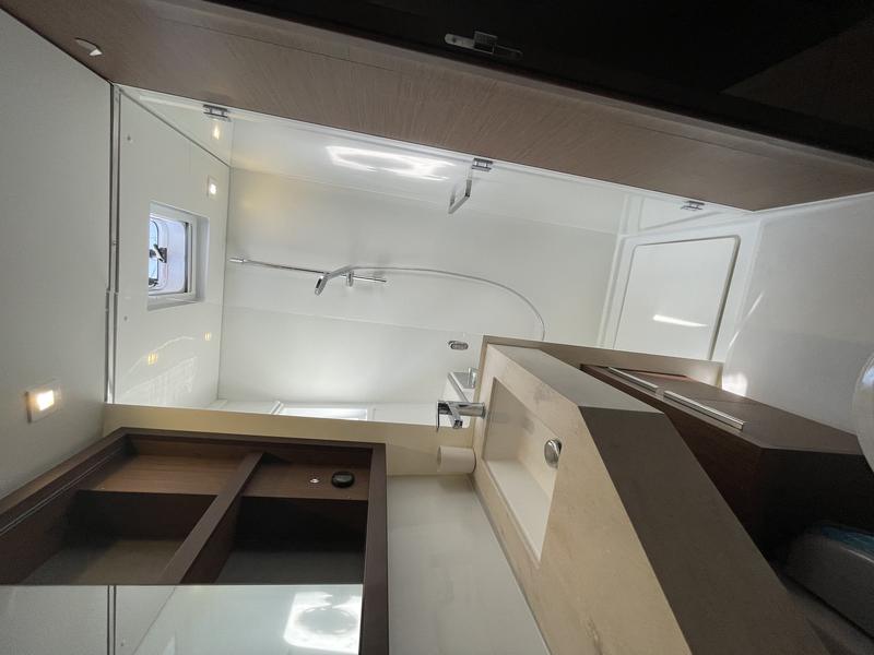Book yachts online - catamaran - Lagoon 46 (AC, Gen, Watermaker) - ESPABILA, (ac,Gen,W/Maker) - rent