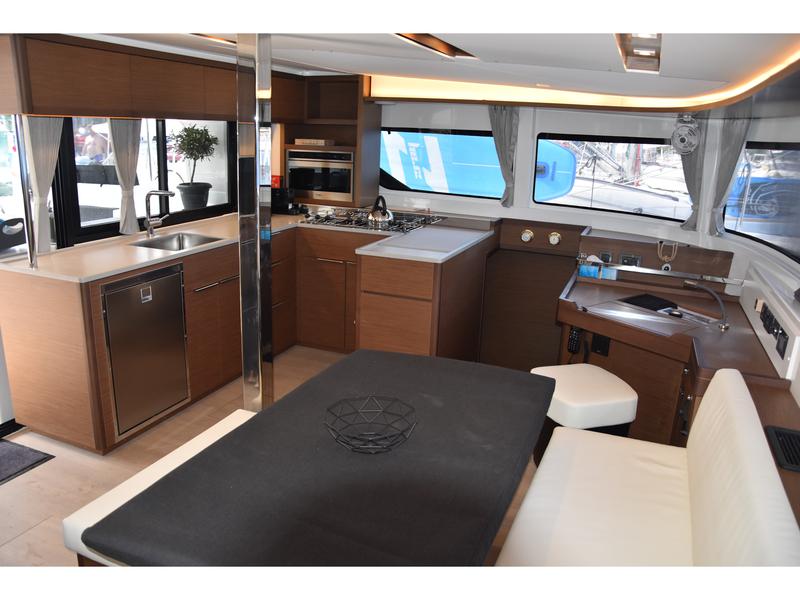 Book yachts online - catamaran - Lagoon 46 - ASTRAEUS - rent