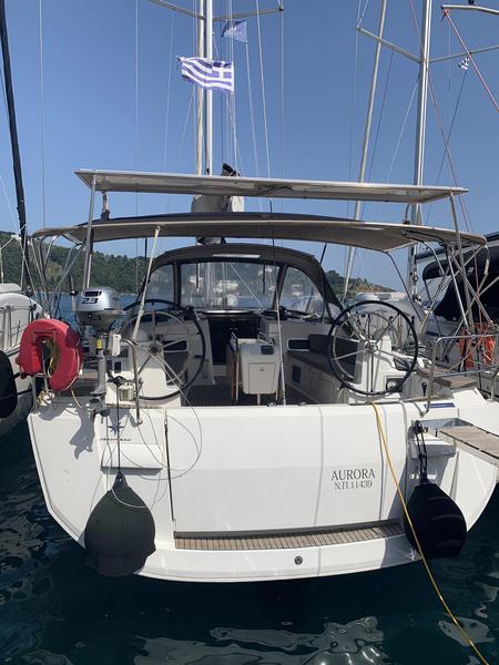 Book yachts online - sailboat - Sun Odyssey 519 (AC) - AURORA AC - rent