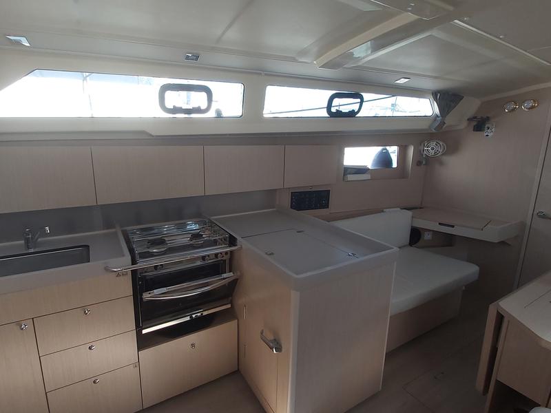 Book yachts online - sailboat - Oceanis 41.1 - Nafsika - rent