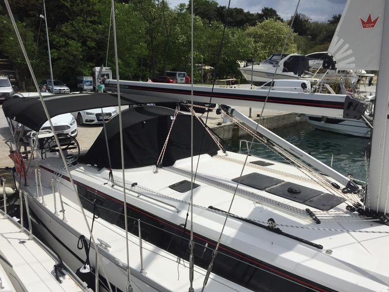 Book yachts online - sailboat - Bavaria Cruiser 46 - NEFELI - rent
