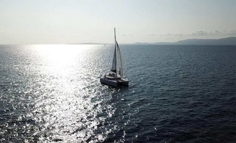 Book yachts online - catamaran - Lagoon 450 - Legend VLT-091 - rent