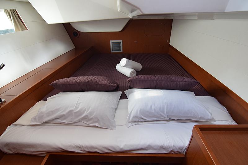 Book yachts online - sailboat - Oceanis 48 - Butterfly (A/C - Generator - 12 pax) - rent