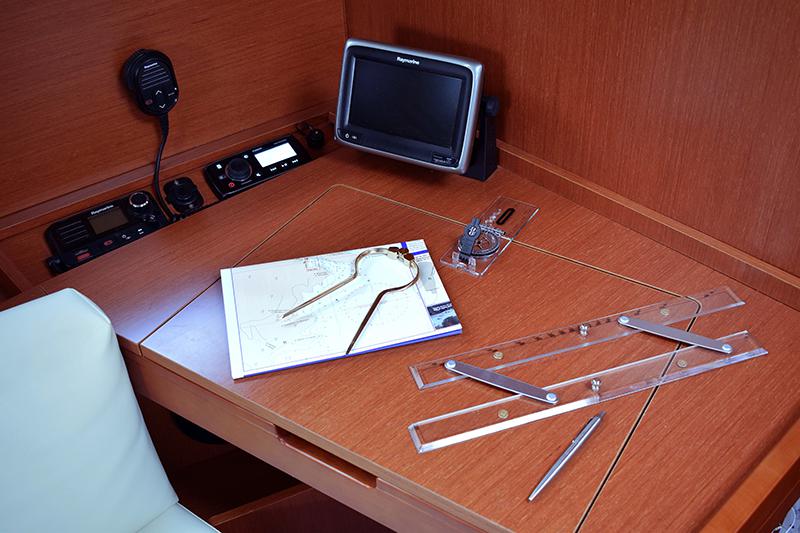 Book yachts online - sailboat - Oceanis 41.1 - Norma (Refit 2022) - rent