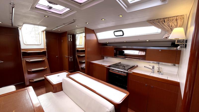 Book yachts online - sailboat - Oceanis 50 - Thano (A/C - Generator - 12 pax) - rent