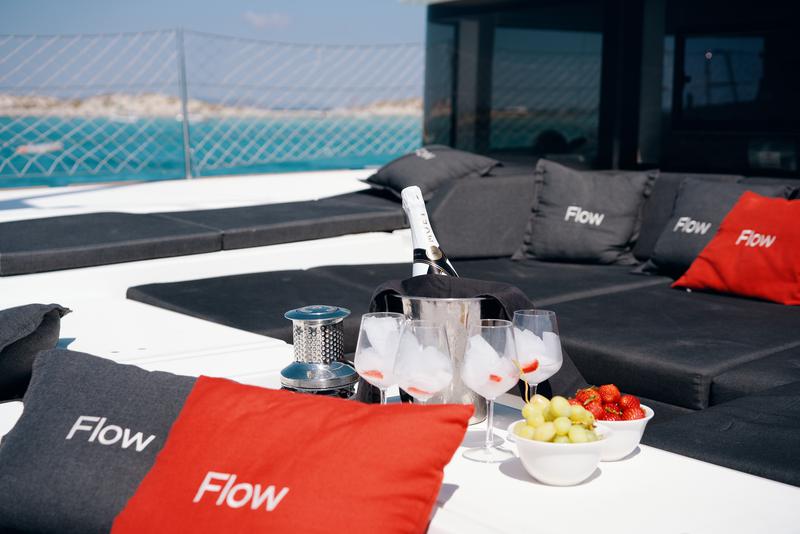 Book yachts online - catamaran - Lagoon 52 - Flow - rent