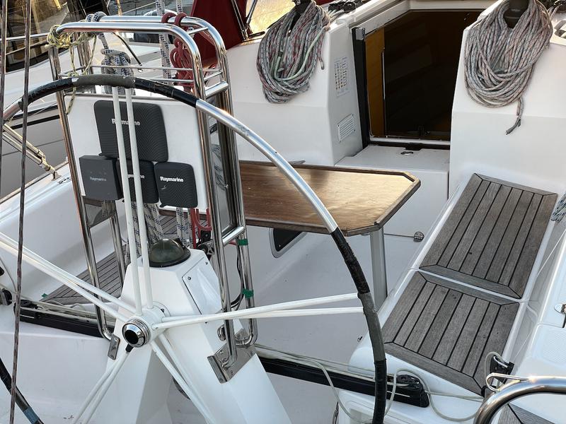 Book yachts online - sailboat - Elan 340 - Four Winds - rent