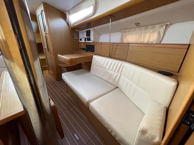 Book yachts online - sailboat - Sun Odyssey 39i - Orsula - rent