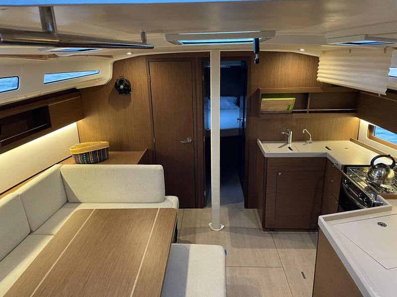 Book yachts online - sailboat - Oceanis 40.1 - Aurora - rent