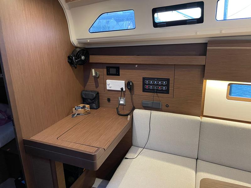 Book yachts online - sailboat - Oceanis 40.1 - Aurora - rent