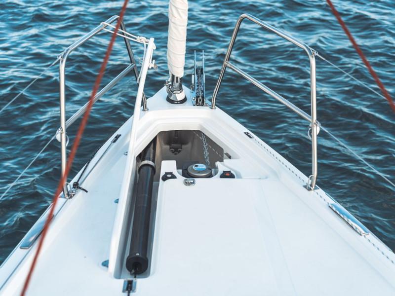 Book yachts online - sailboat - Elan E4 - Milan - rent
