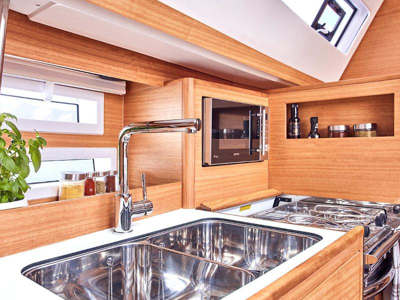 Book yachts online - sailboat - Elan Impression 45.1 - Anastasia - rent
