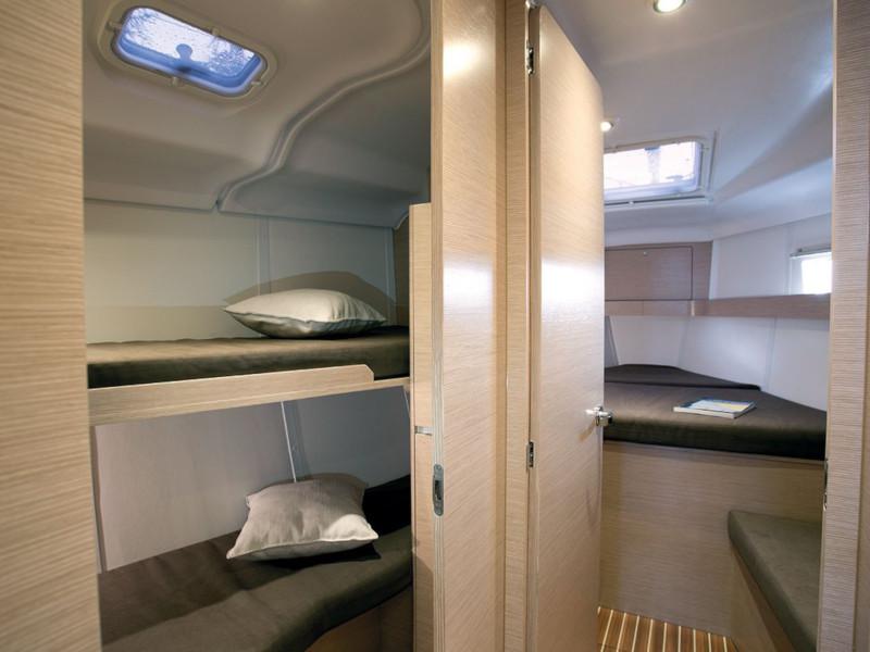 Book yachts online - sailboat - Elan 45 Impression - 4 cabin version - Jasmin - rent