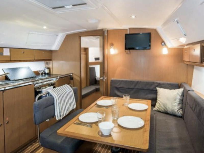 Book yachts online - sailboat - Bavaria 40 Cruiser S - Long Island - rent