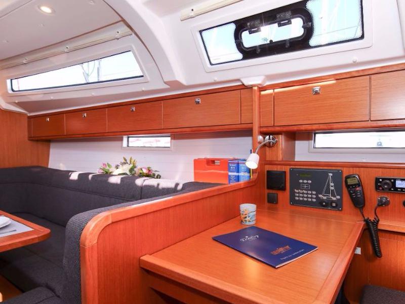 Book yachts online - sailboat - Bavaria Cruiser 41S - Let's Dance - rent