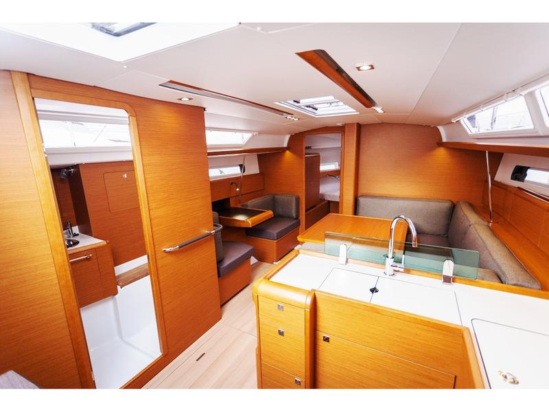 Book yachts online - sailboat - Sun Odyssey 409 - ARIES - rent