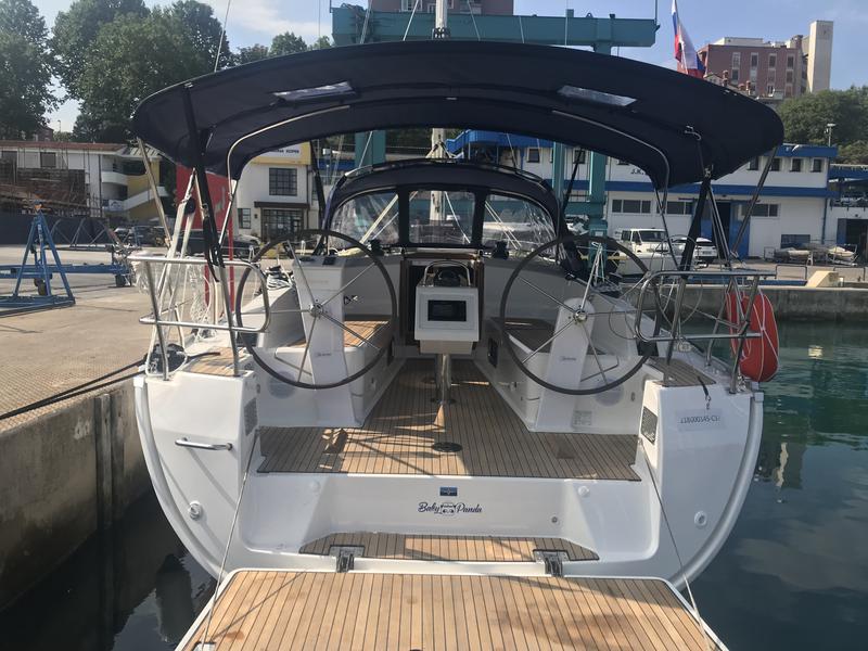 Book yachts online - sailboat - Bavaria Cruiser 37 - Baby Panda - rent