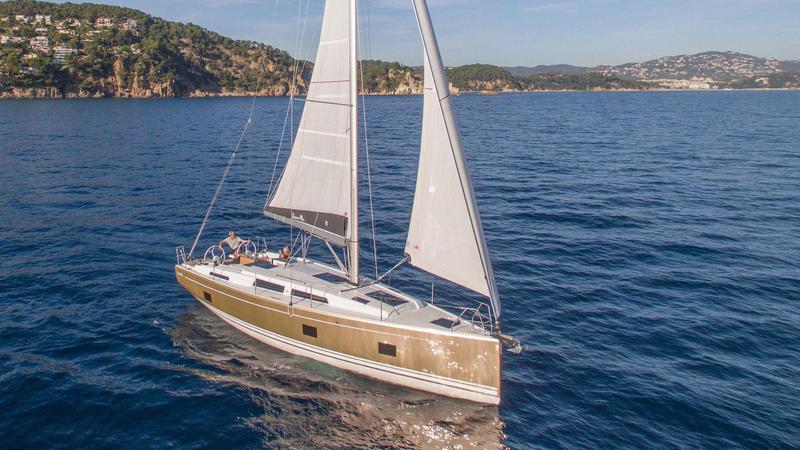 Book yachts online - sailboat - Hanse 418 - Seahawk - rent
