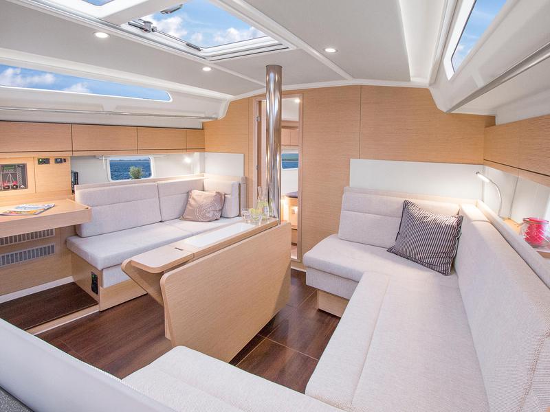 Book yachts online - sailboat - Hanse 418 - Seahawk - rent