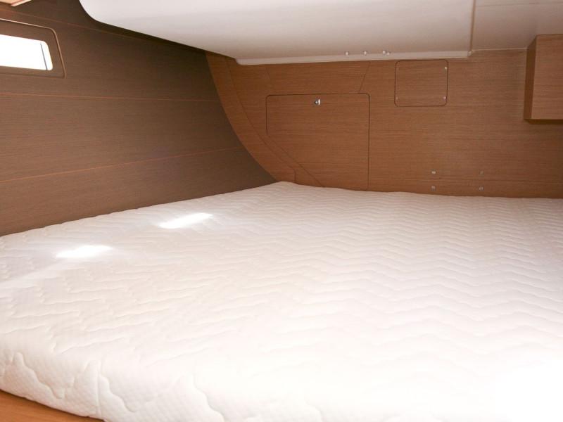 Book yachts online - sailboat - Dufour 412 Grand large - Stella - rent