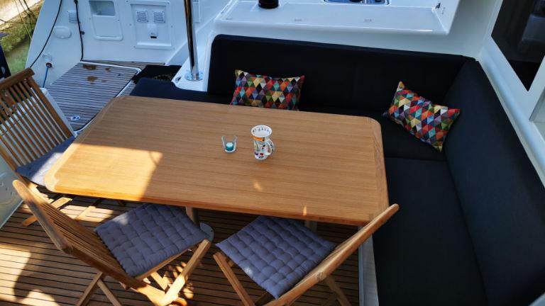 Book yachts online - catamaran - Lagoon 40 - Vaiana - rent